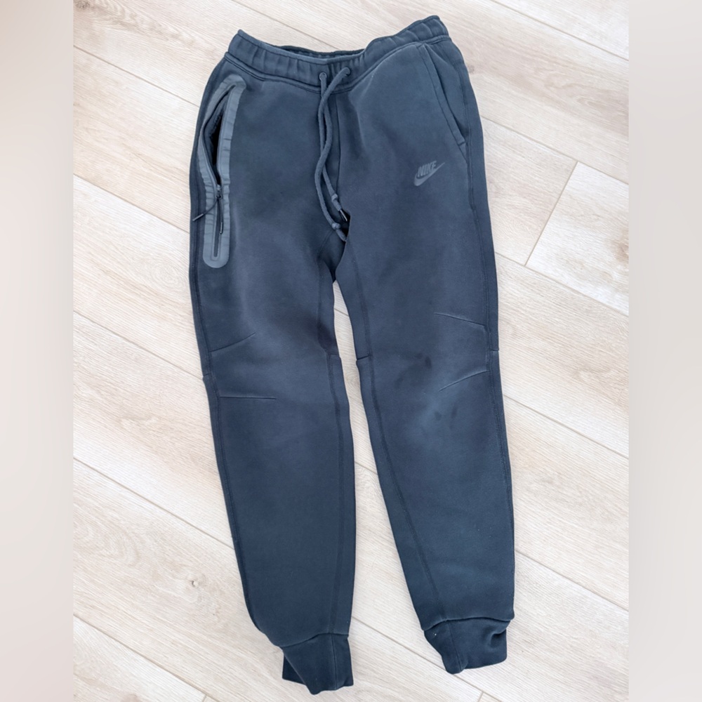 Nike Tech Men's Black fleece Jogger Pants